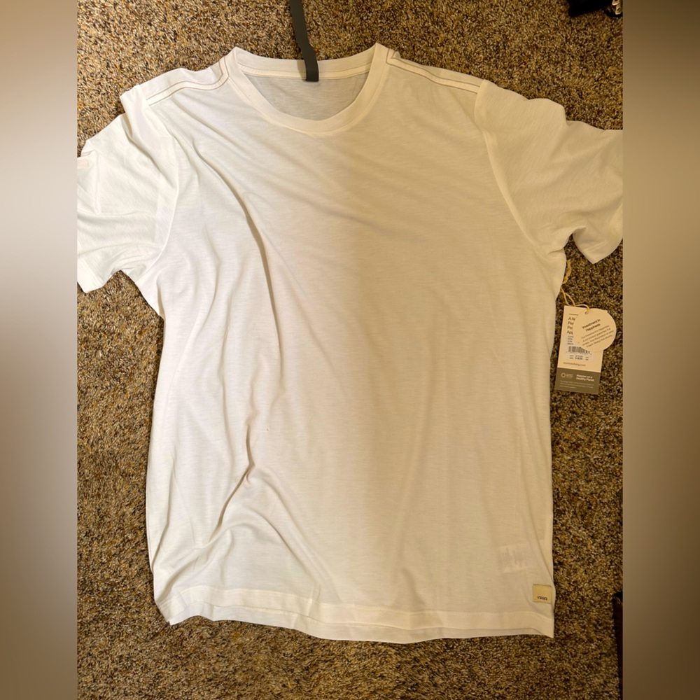 Vuori white tshirt